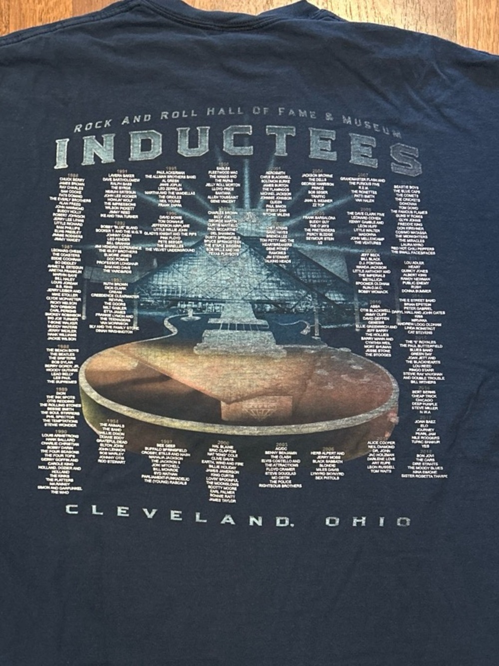 Rock and Roll Hall of Fame Cleveland 2018 Inductees T-shirt Size 2XL